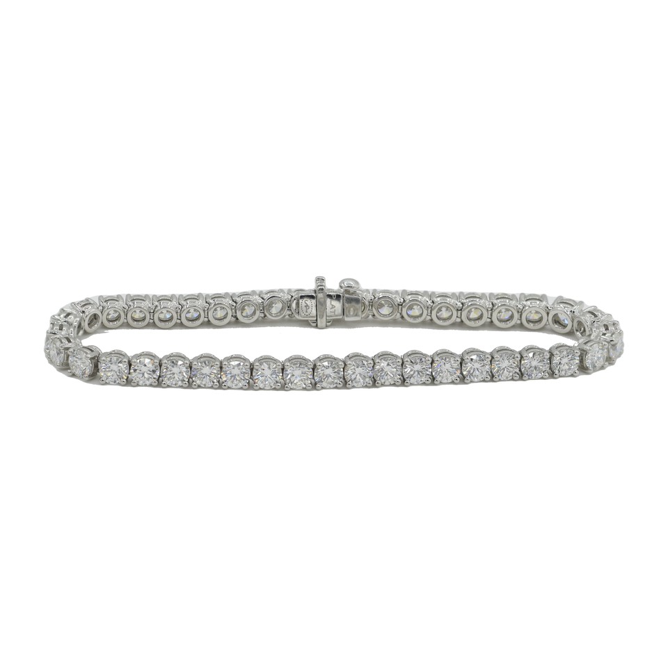 Double-Wire Open-Gallery
4-Prong Bracelet
9.86ctw Dia
Platinum