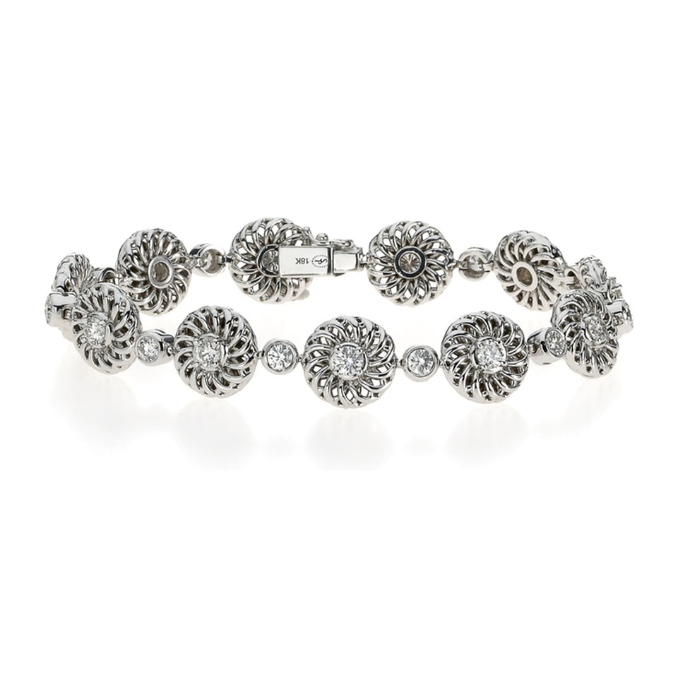 Antique Intertwined Diamond
Link Bracelet
3.12ctw Dias
18K White Gold