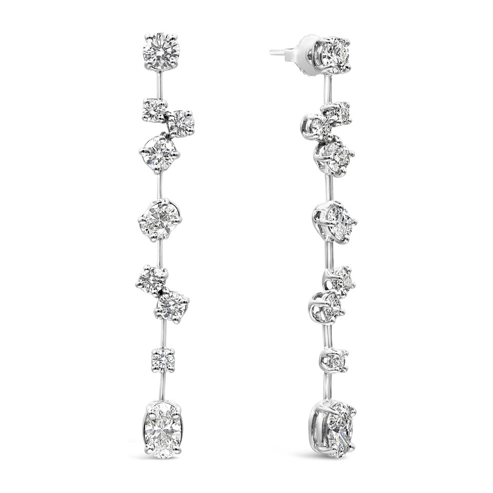 Long Scattered Diamond
Earrings
4.83ctw Dias
Platinum