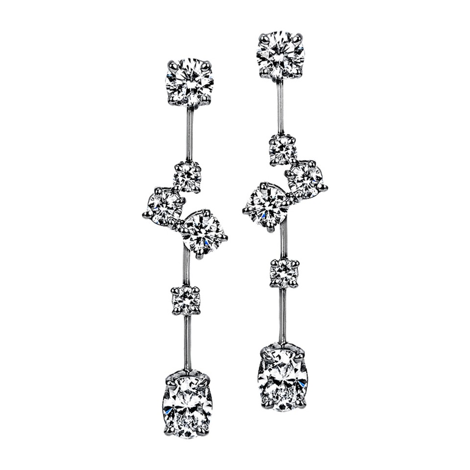 Round + Oval Diamond Cascade
Earrings
4.09ctw Dias
Platinum