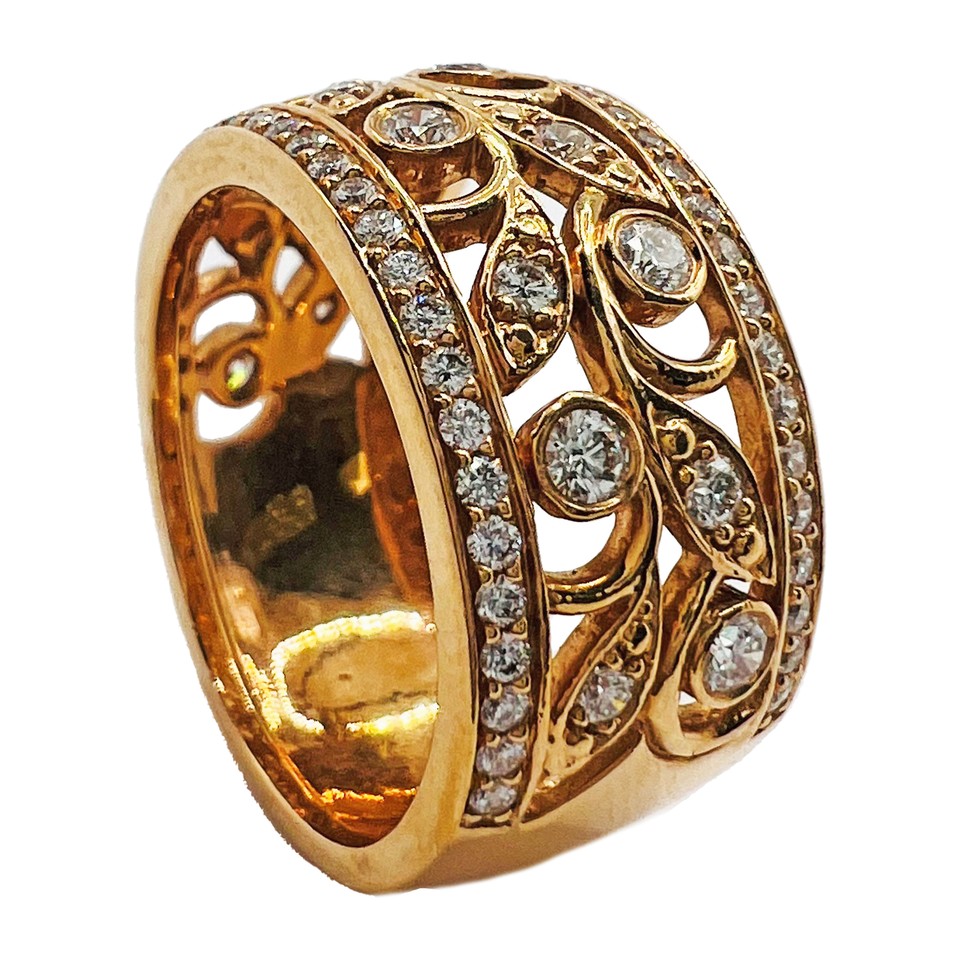 Vintage Filigree Wide Diamond
Band
0.79ctw Dias
18K Rose Gold