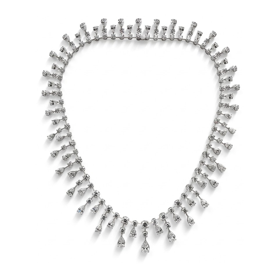 Pear-Shape + Round Diamond
Necklace
37.08ctw Dias
Platinum