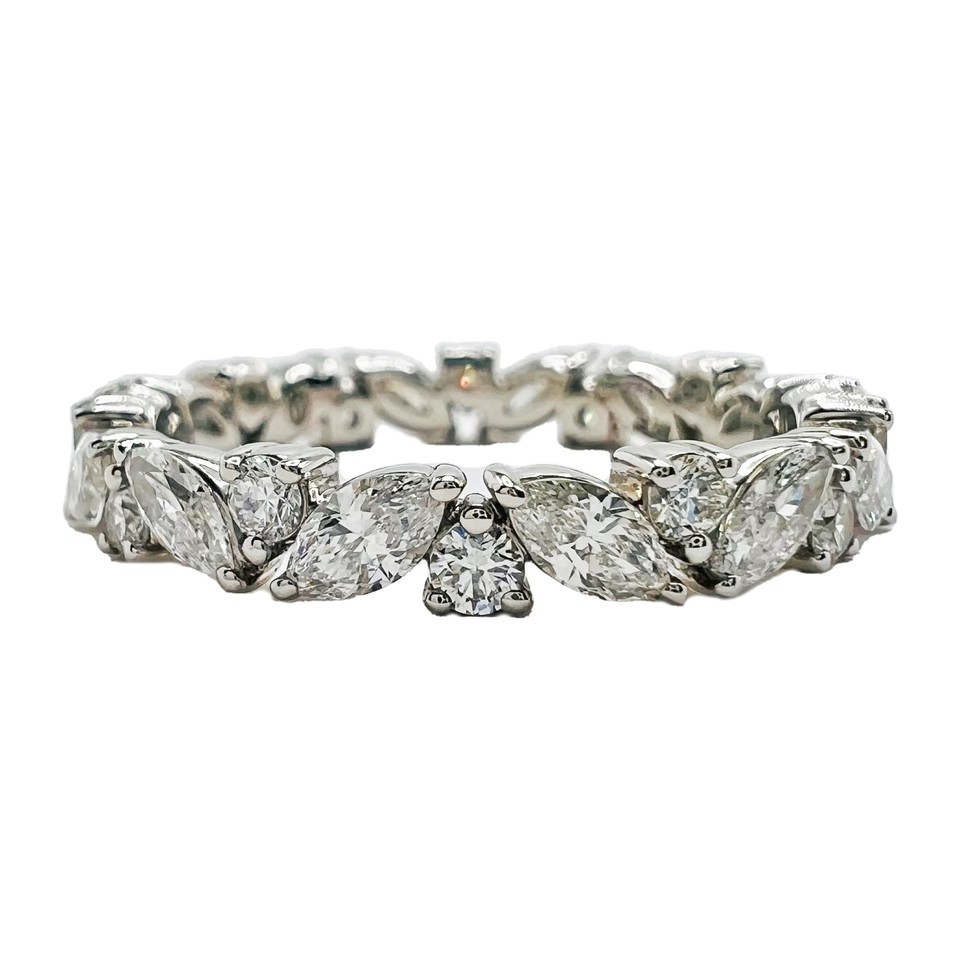 Alternating Staggered Diamond
Eternity Band
1.28ctw Dias
Platinum