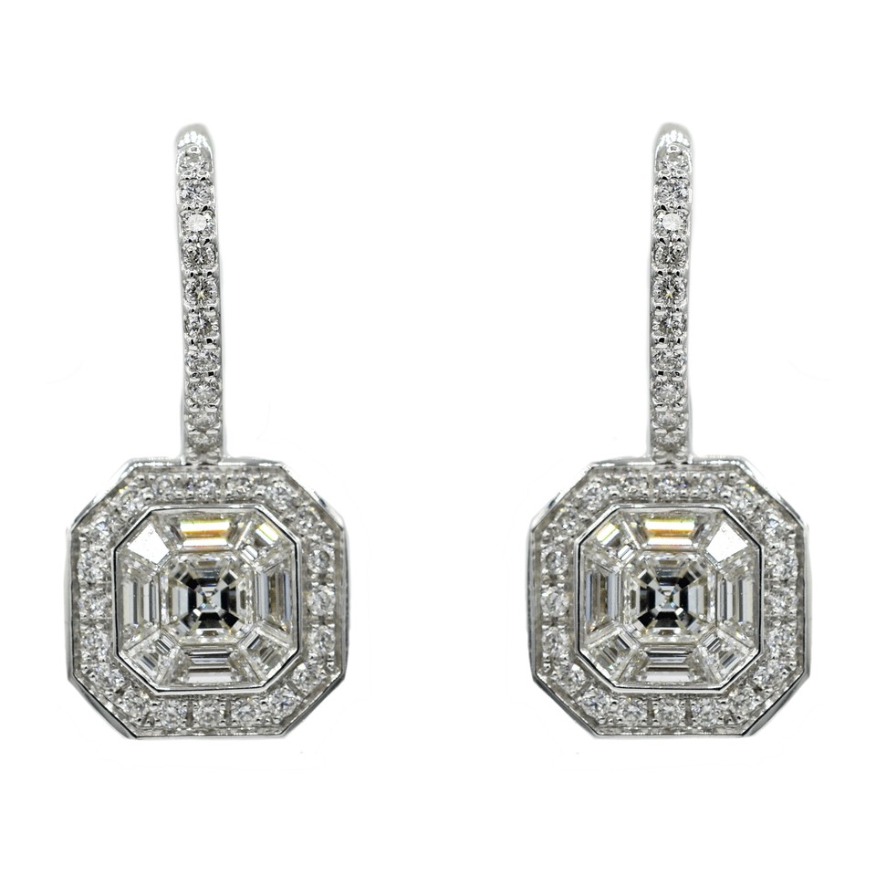 Asscher Illusion Dangle
Earrings
1.65ctw
18K White Gold