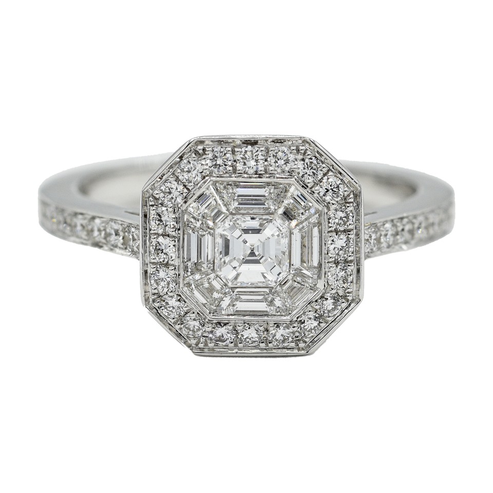 Small Invisible-Set Pave Diamond
Frame Ring
0.91ctw Dias
18K white Gold