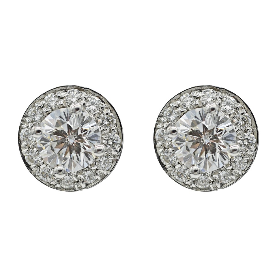 Round Pave Diamond Halo
Earrings
18K White Gold